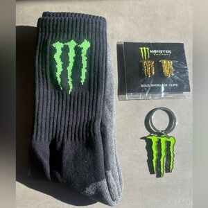 Monster Energy, shoe lace clips, Black/Green Men's Socks + a key ring NWT